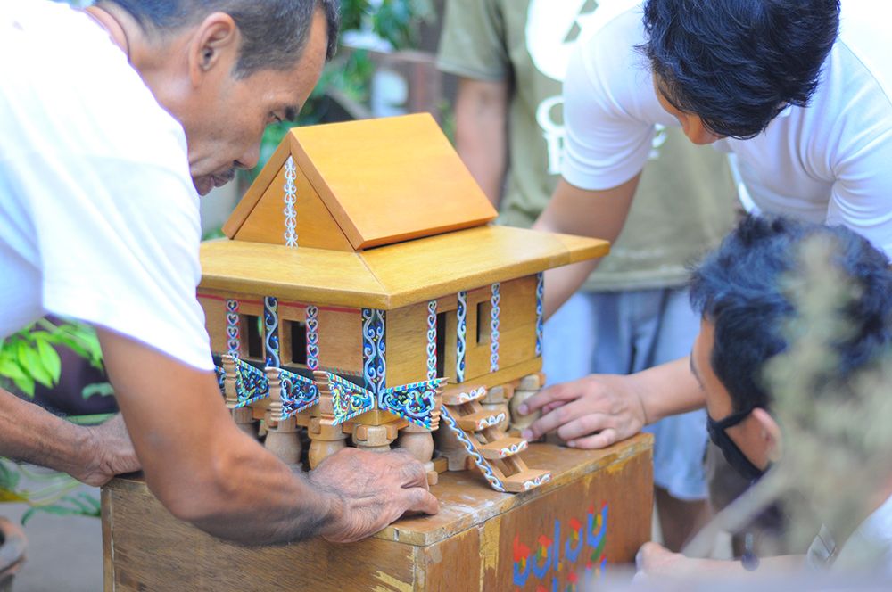 Making the Torogan Puzzles